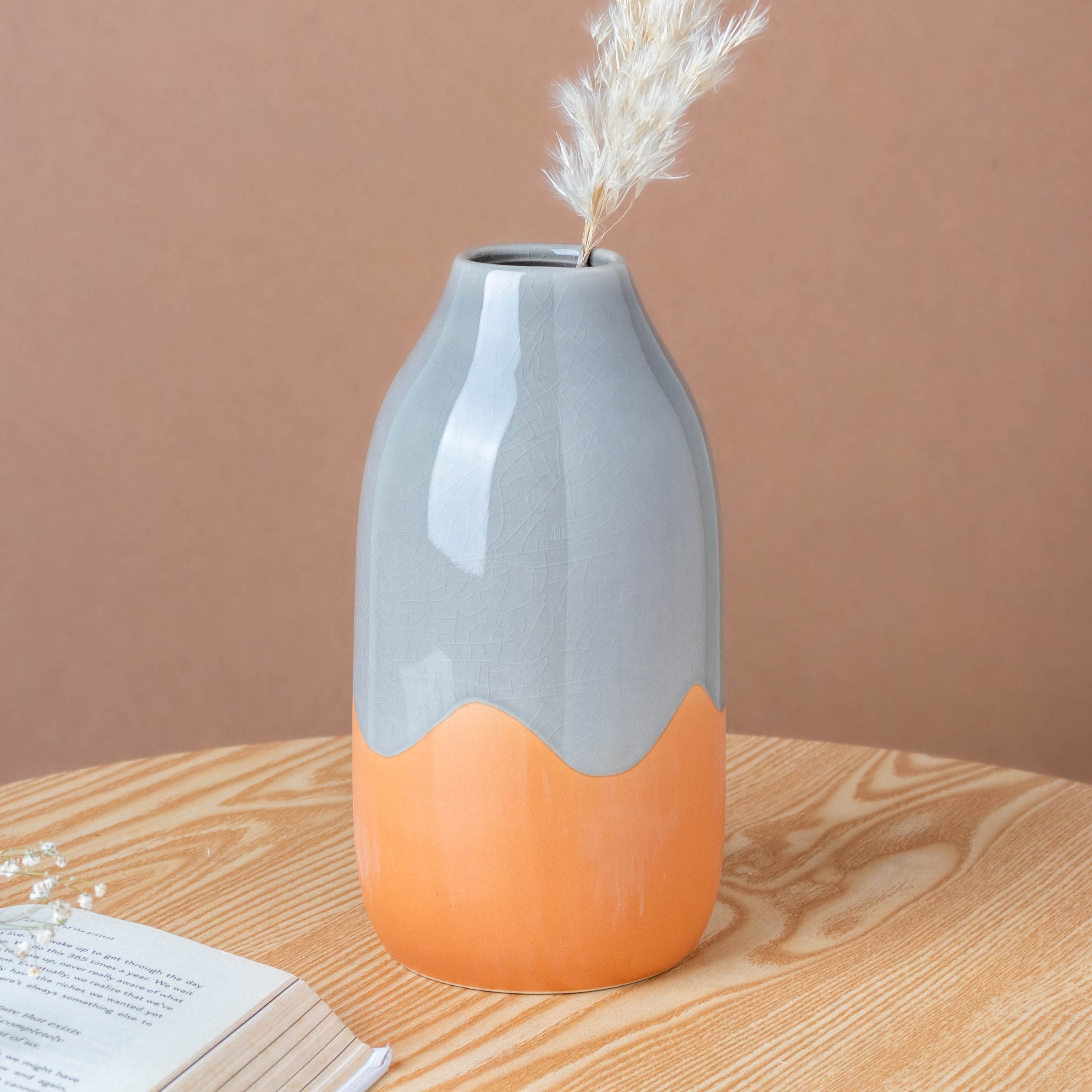 Dual Toned Flower Vase