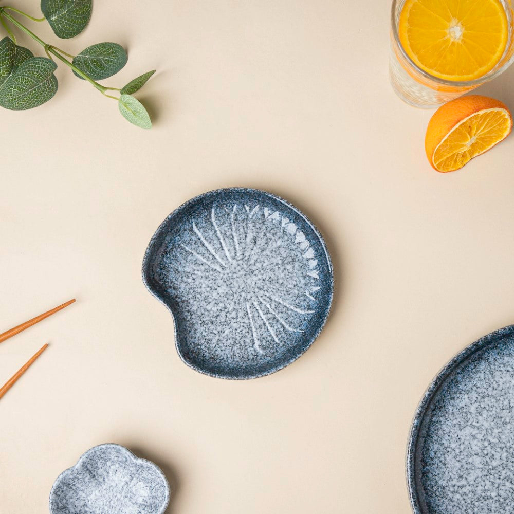 Pebble Glazed Leaf Dessert Plate Blue