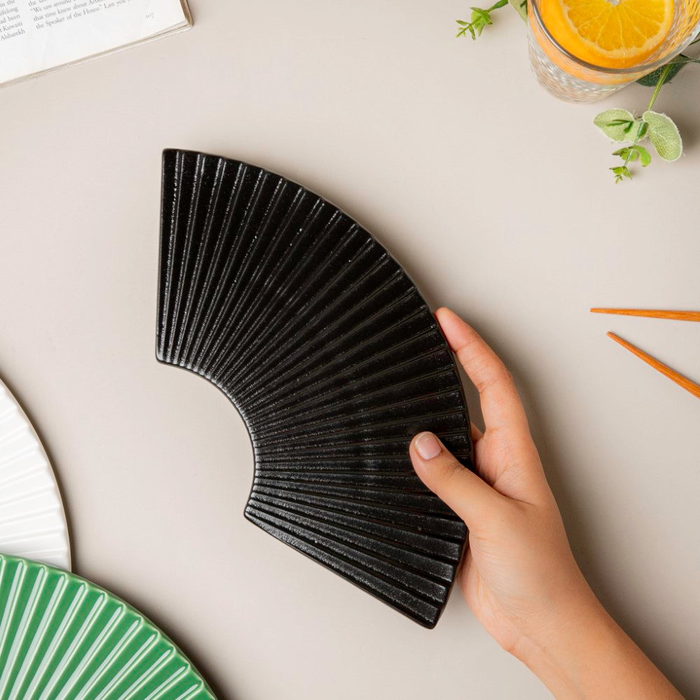 Ogi Fan Ceramic Platter Black