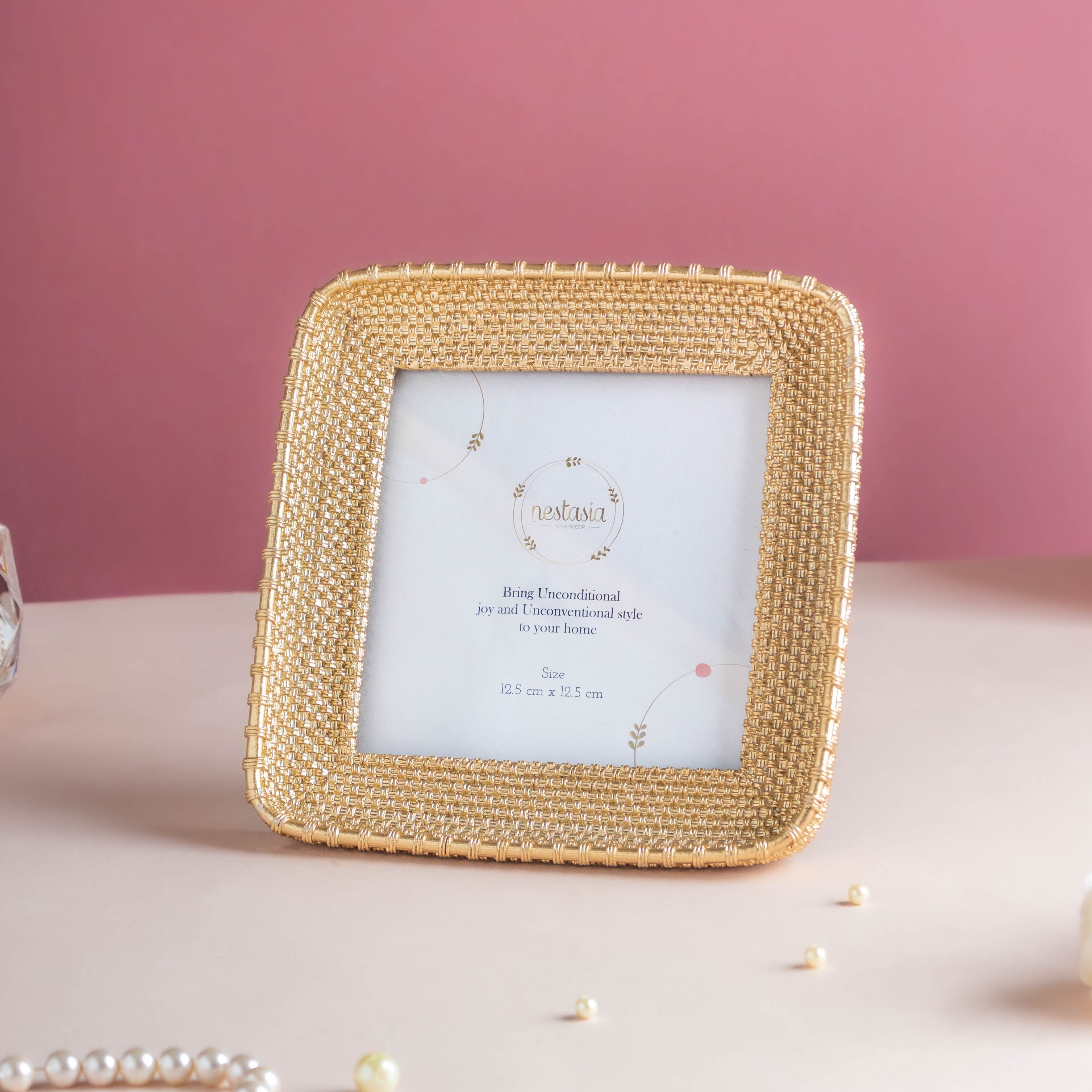 Basket Photo Frame