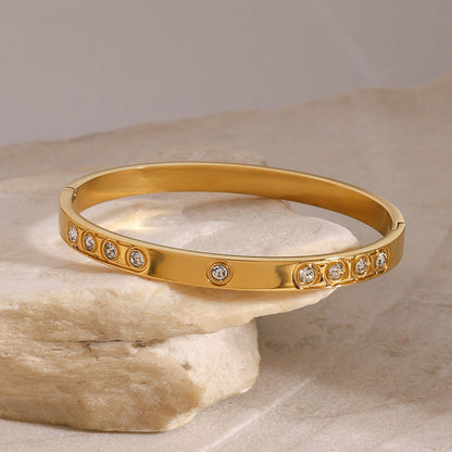 Round Diamond Bangle Bracelet