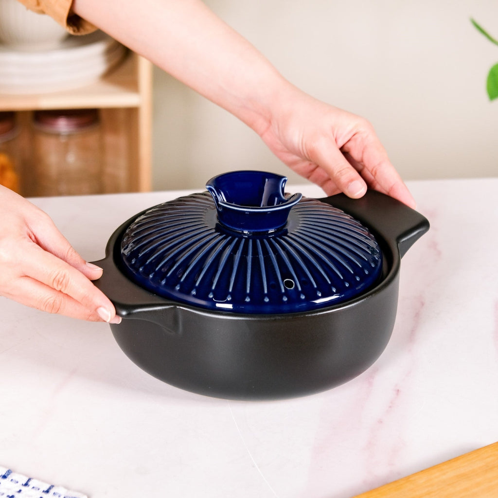 Lumea Japanese Style Earthenware Clay Cooking Pot 1600ml