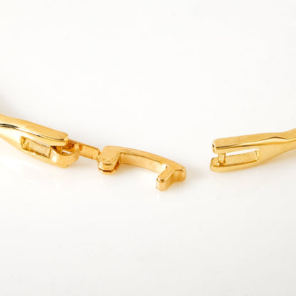 Knotted Glamour Gold Cuff Bracelet