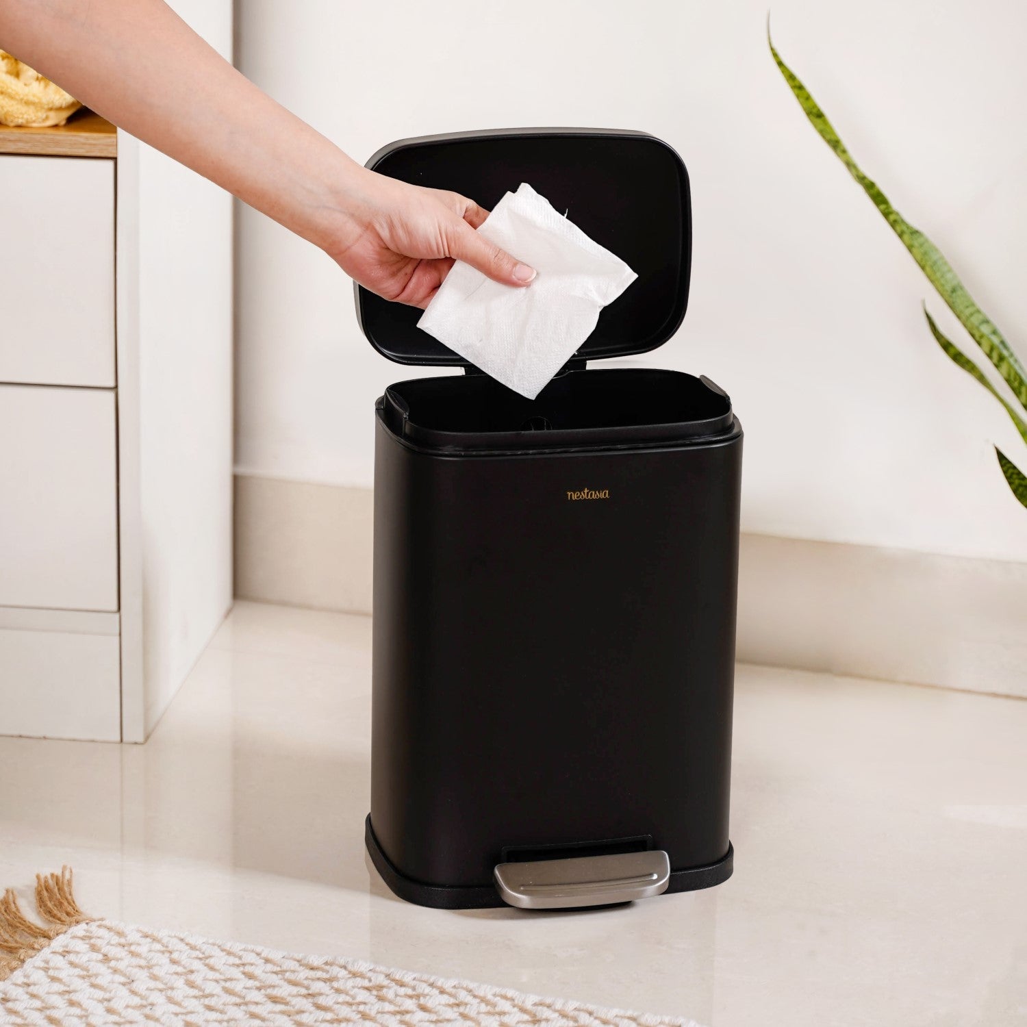 Dustro Metal Pedal Dustbin Black 5000ml