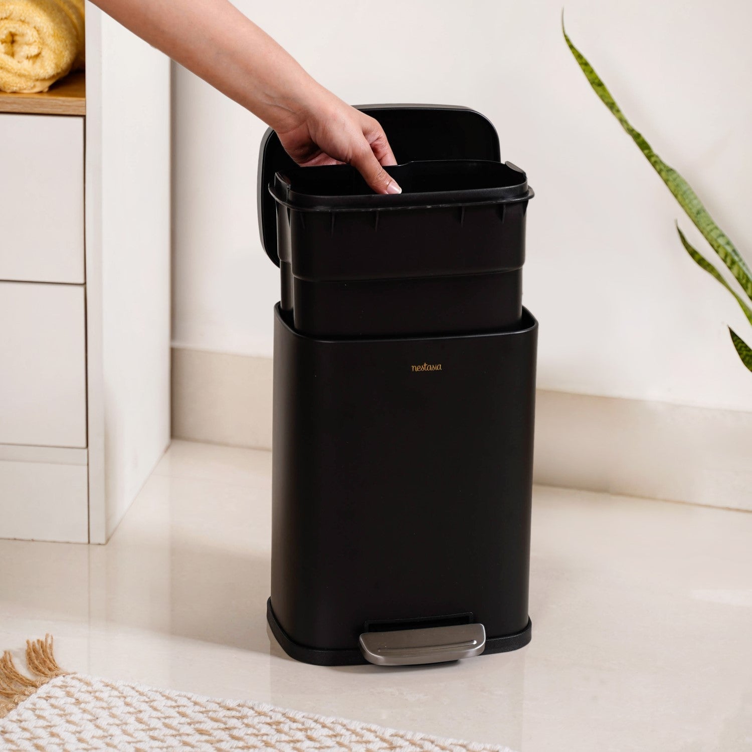 Dustro Metal Pedal Dustbin Black 5000ml