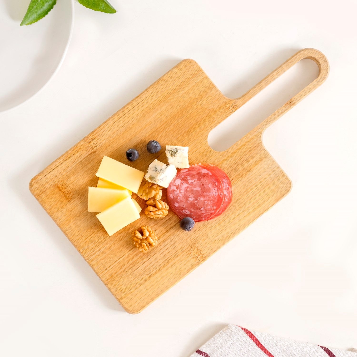 Mod Bamboo Platter With Handle 13 Inch