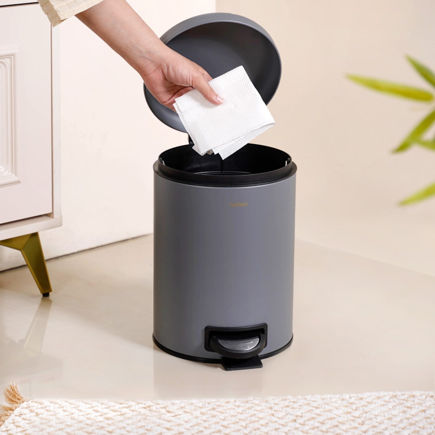 Clean Curve Metal Dustbin With Removable Bucket Grey 5000ml