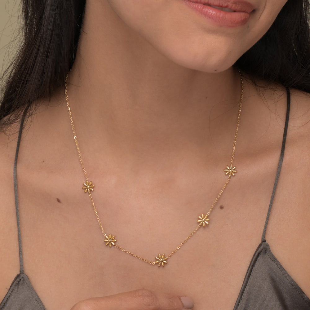 Daisy Flower Necklace