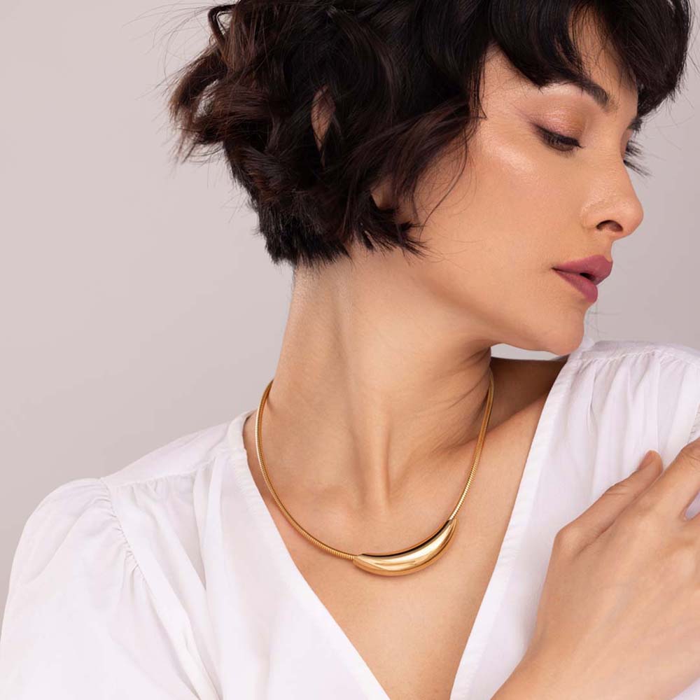 Crescent Arc Necklace