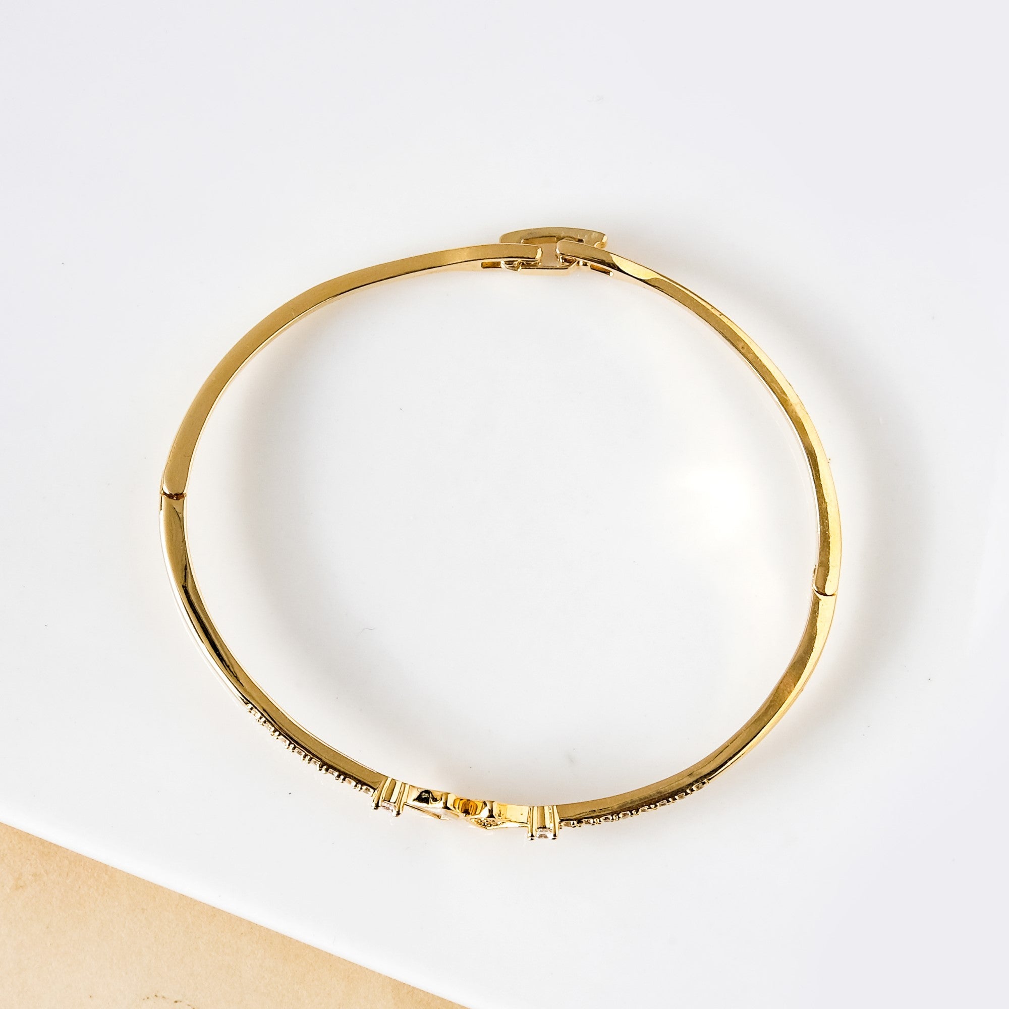 Nautical Glam Seashell Gold Bracelet