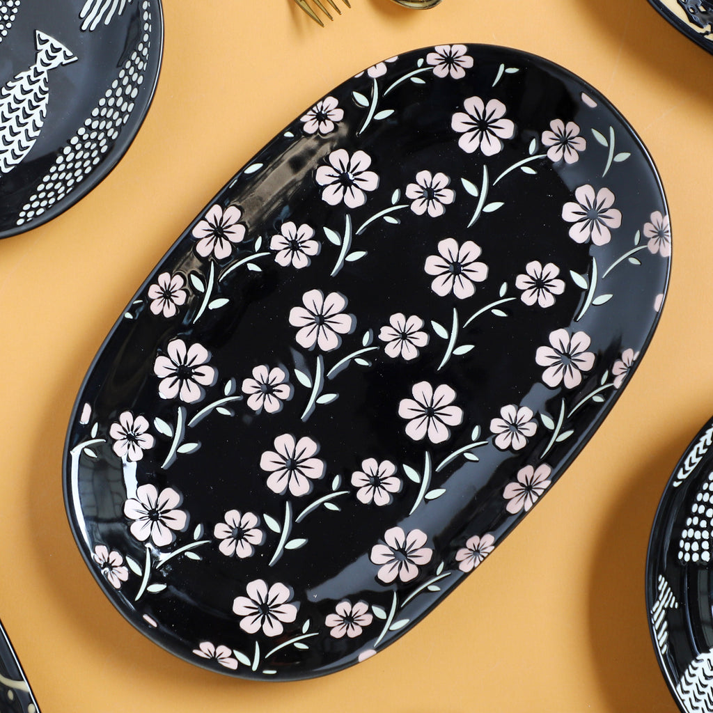 Oval Plates Black
