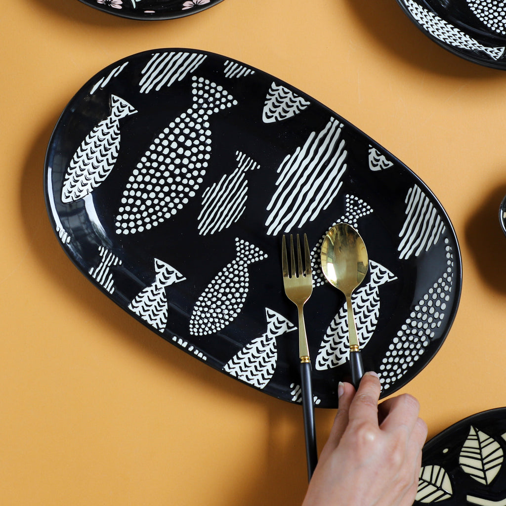 Oval Plates Black
