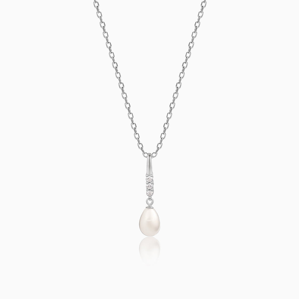 Anushka Sharma Silver Drop of Pearl Pendant with Link Chain