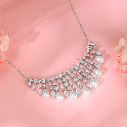 Silver Glamour Glow Necklace