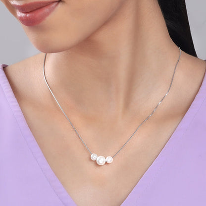 Silver Pearl Drift Necklace