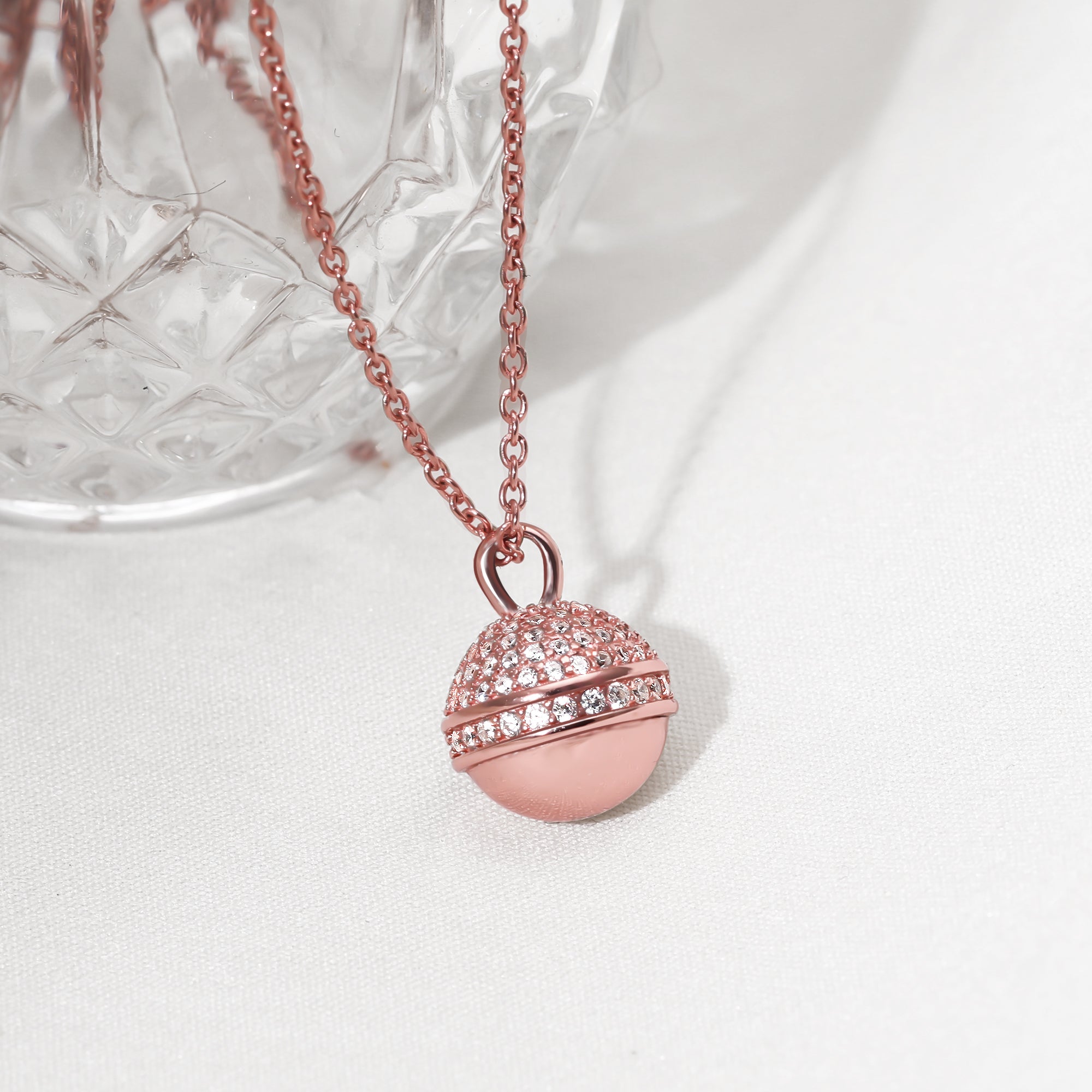 Anushka Sharma Rose Gold Studded Trinket Pendant With Link Chain