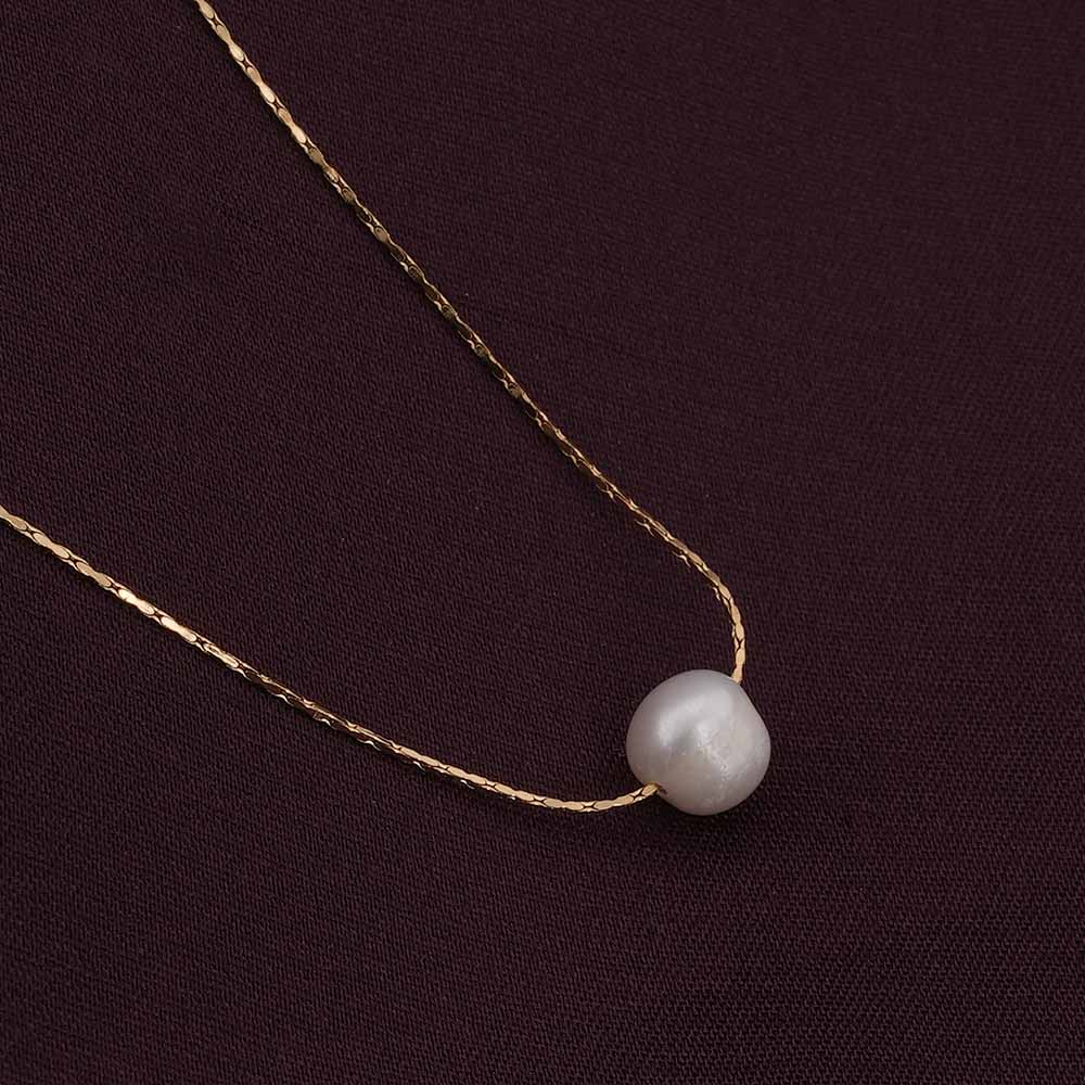 Delicate Pearl Necklace