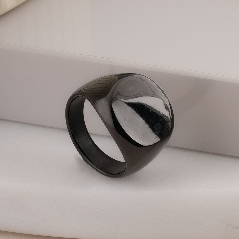 Classic Black Circle Ring