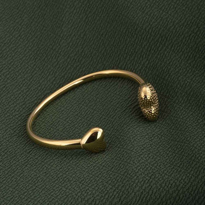 Heart Shapped Open Gold Bracelet