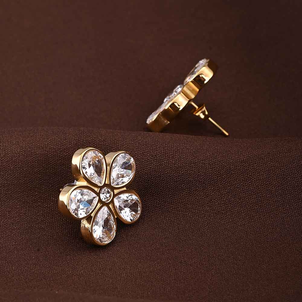 Blooming Diamonds Stud Earring