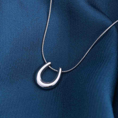 Minimal U Shaped Silver Necklace