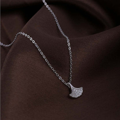 Petal Necklace | Silver