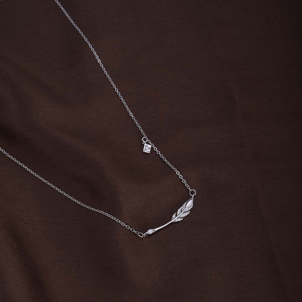 Dazzling Leaf Necklace | Silver
