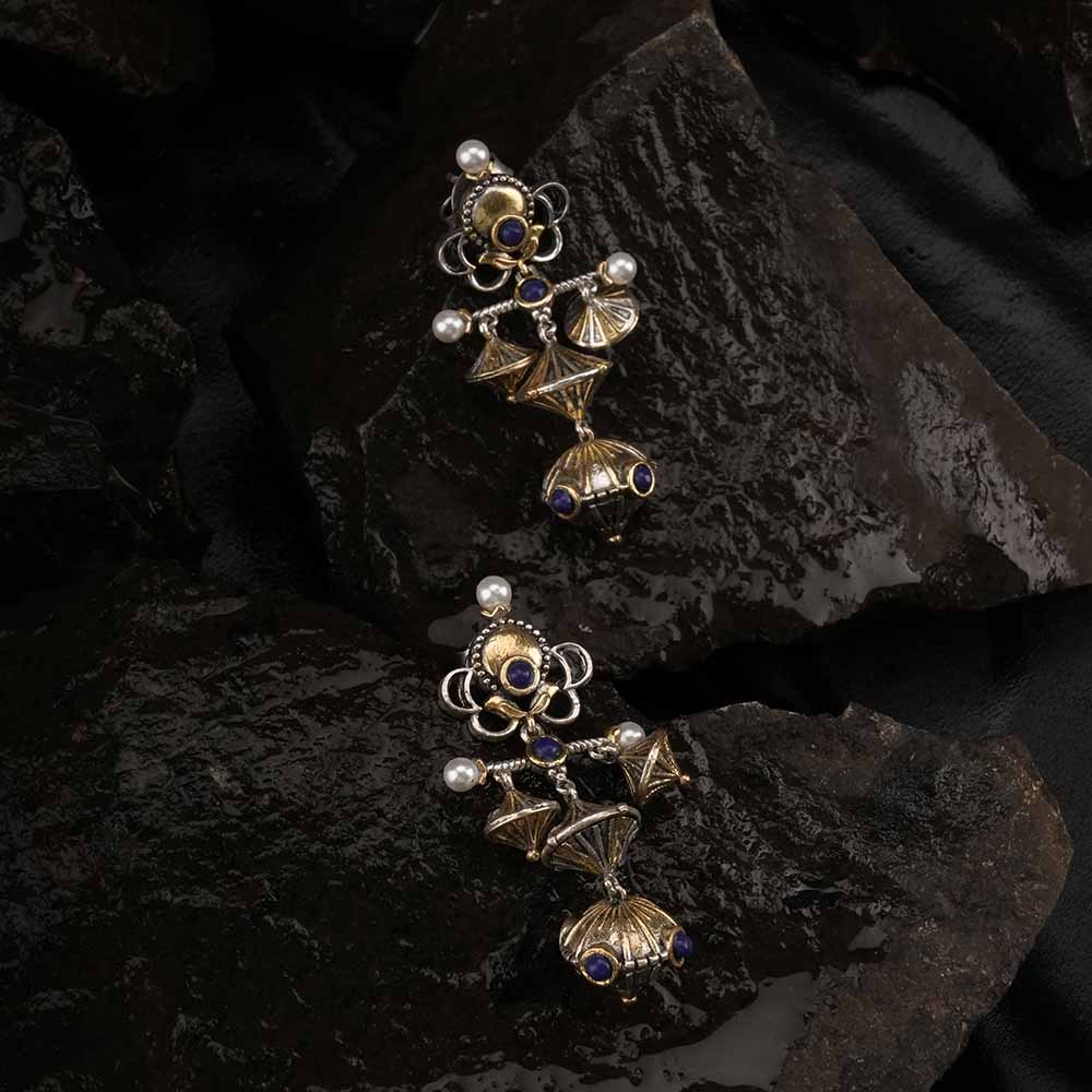 Elegant Dual Tone Jhumka Earrings