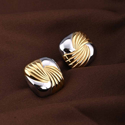 Golden Rays Stud Earrings