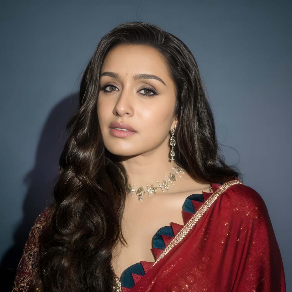 Dual tone silver and pearl choker necklace