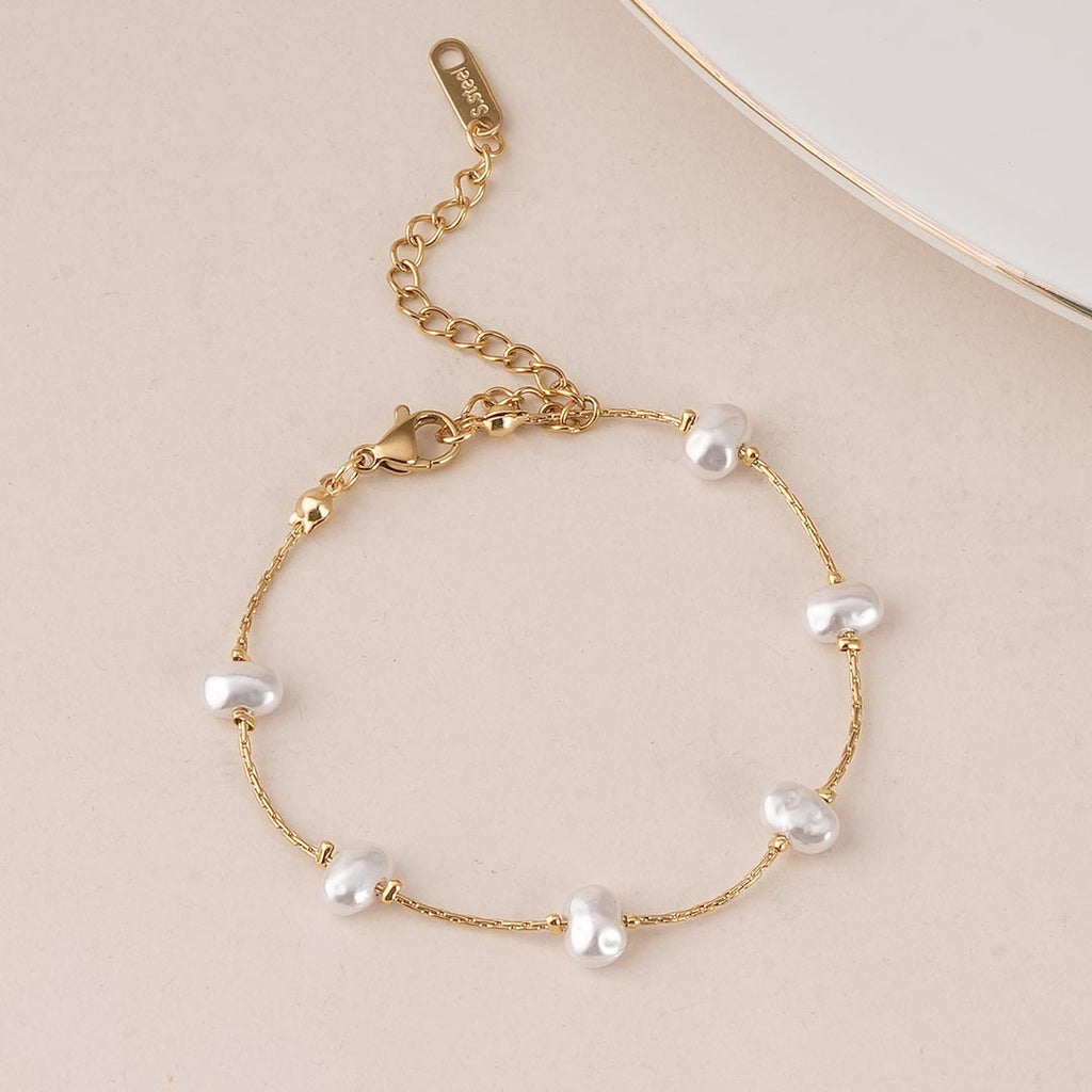 Classical Baroque Pearl Bracelet