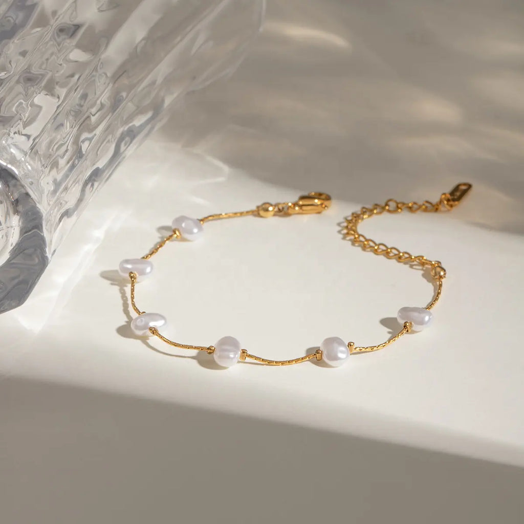 Classical Baroque Pearl Bracelet