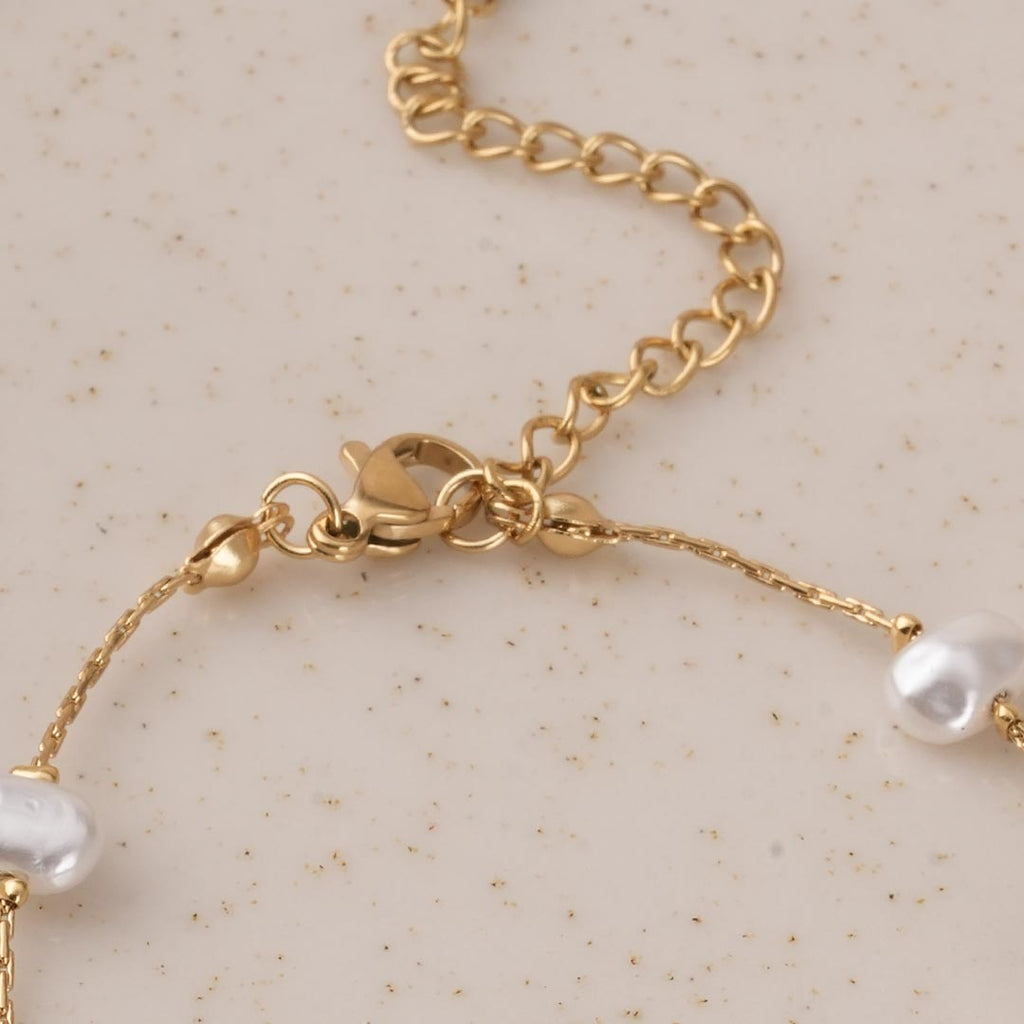 Classical Baroque Pearl Bracelet