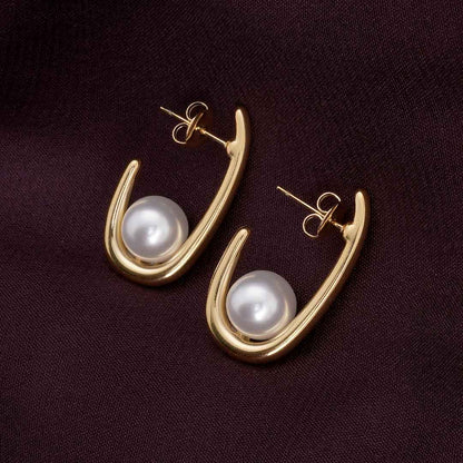 Pearl Elegance Hoop Earrings
