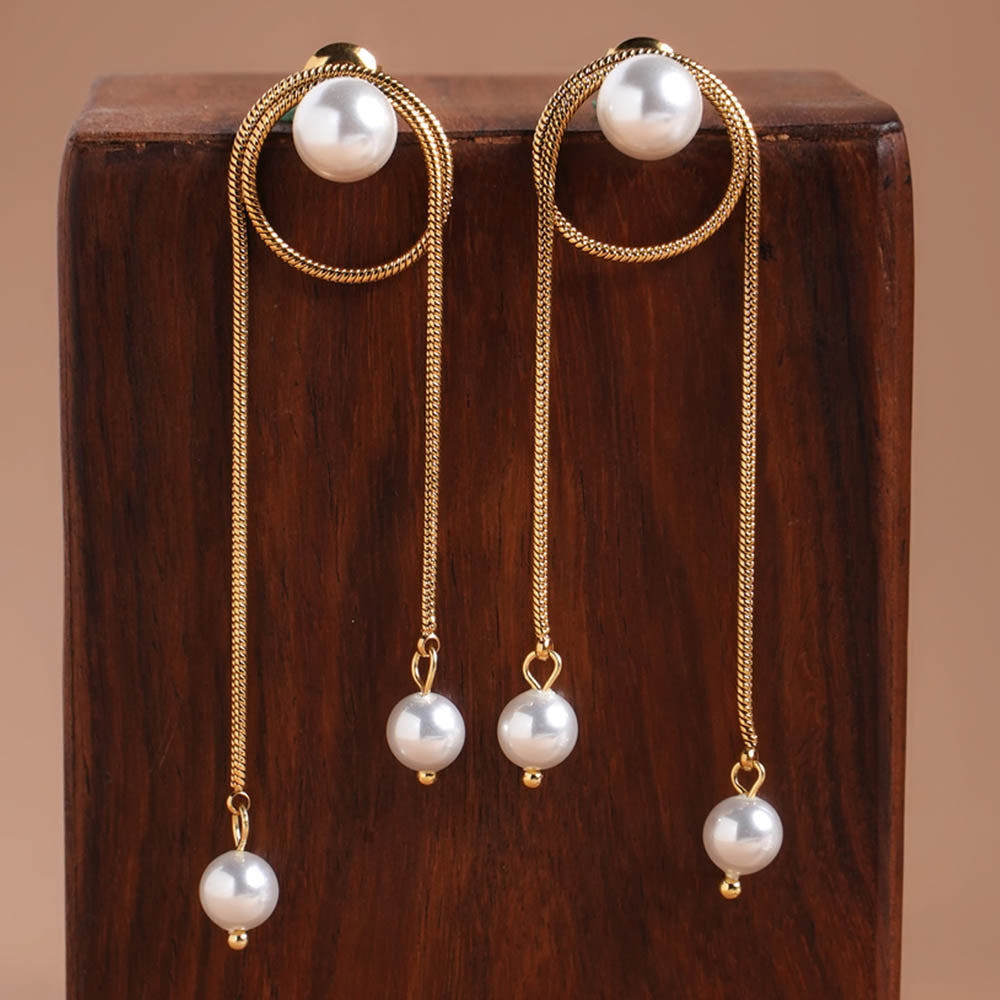 High Fashion Pearl Drop Earrings