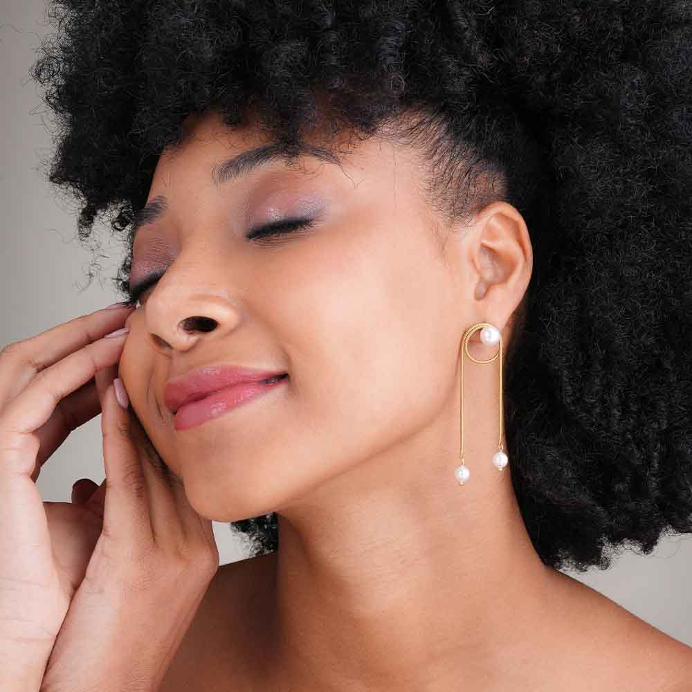 High Fashion Pearl Drop Earrings