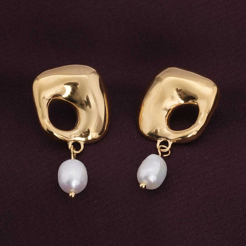 Dangling Pearl Drop Earrings