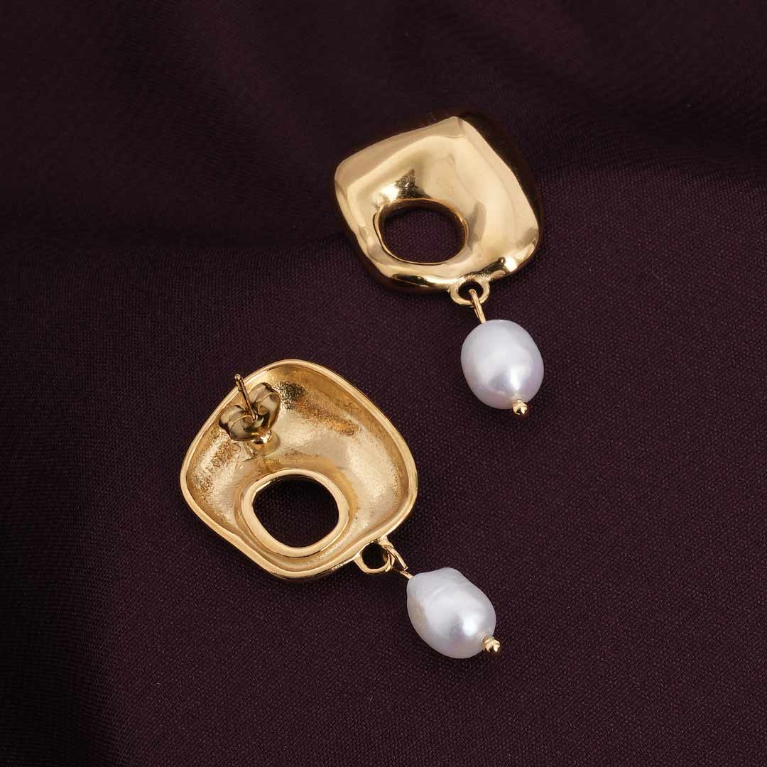 Dangling Pearl Drop Earrings