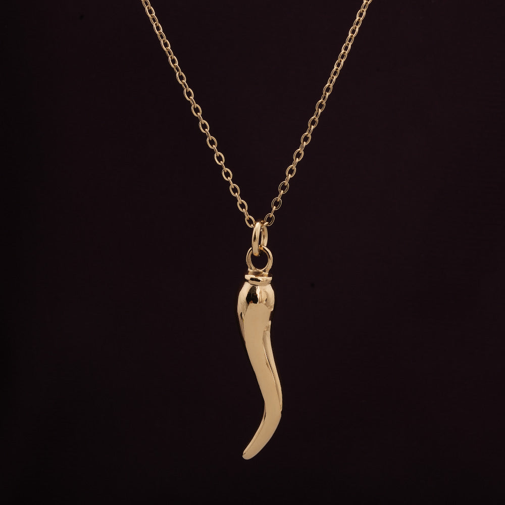 Elegant Gold Chili Pepper Pendant Necklace