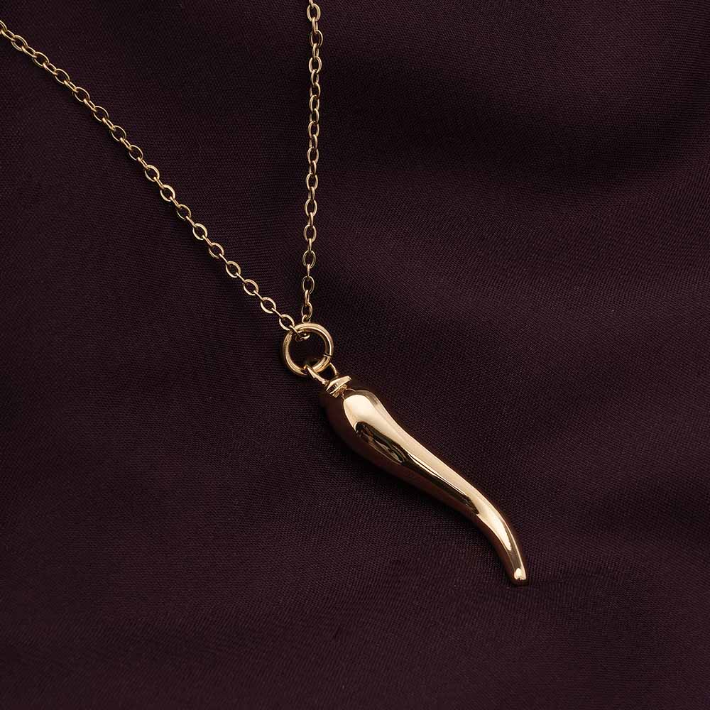 Elegant Gold Chili Pepper Pendant Necklace