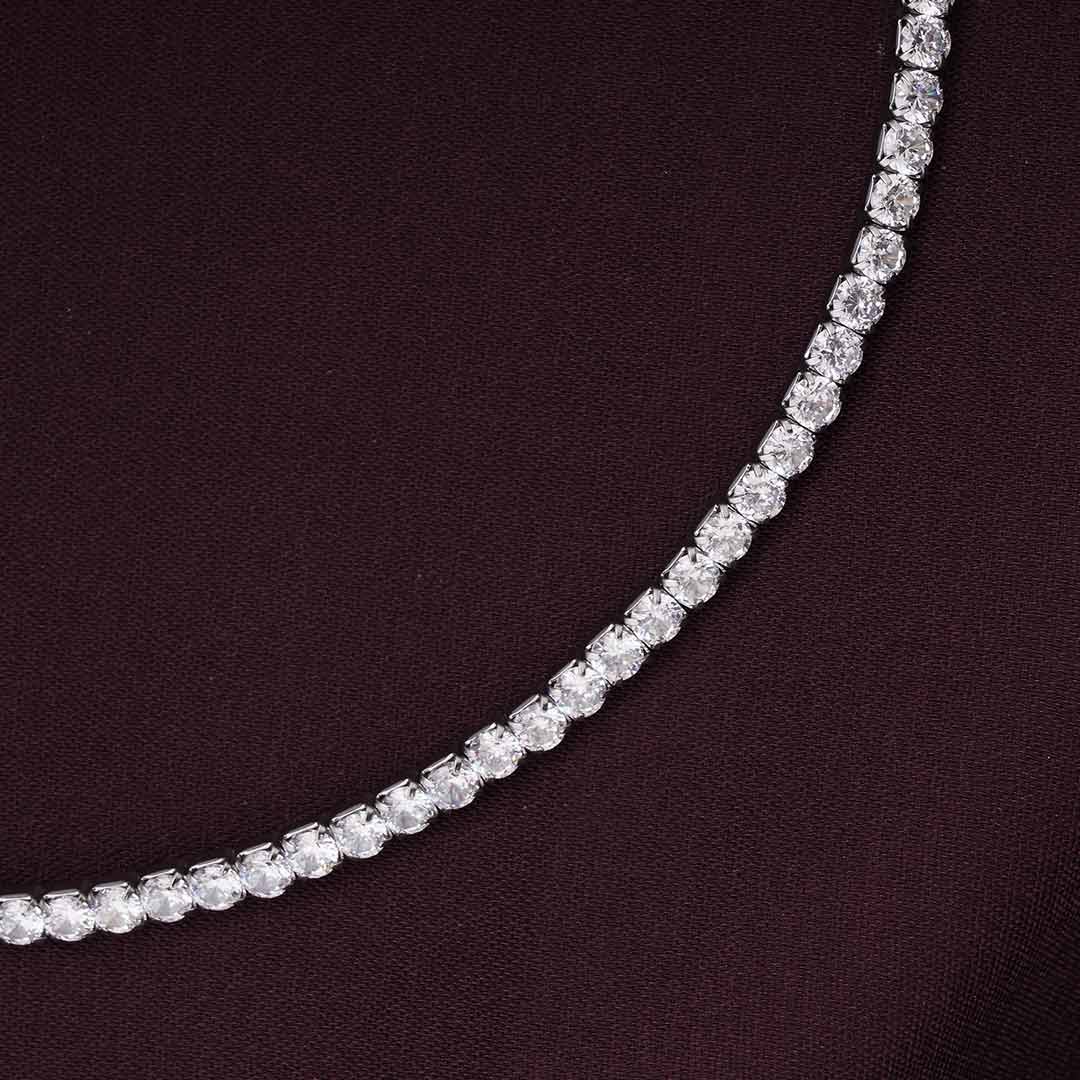 Sparkling Circle Silver Minimal Necklace