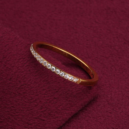 Sparkling Serenity Gold Ring