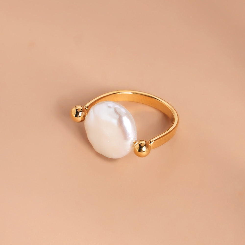 Classy Flat Pearl Ring