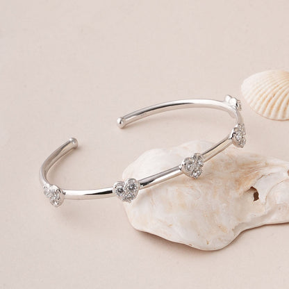 Pulse of Love 
Adjustable Bracelet