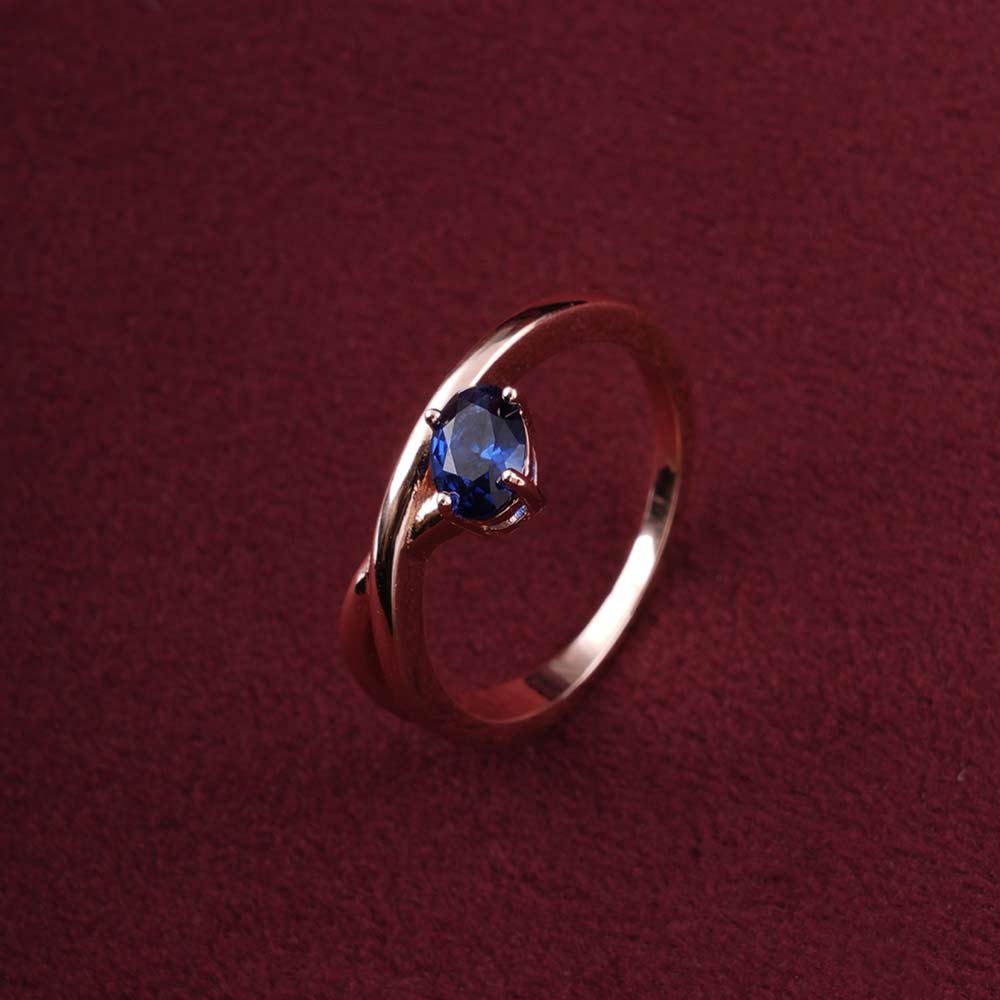 Blue Spahhire Crossover Ring | 18K Gold Vermeil Plated