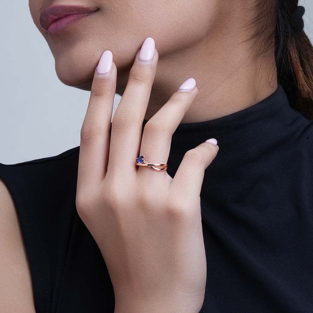 Blue Spahhire Crossover Ring | 18K Gold Vermeil Plated
