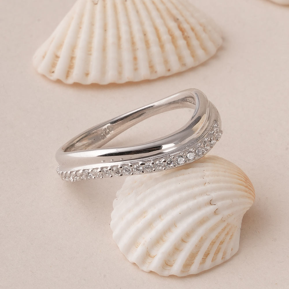 Balance Arc 
Silver Ring