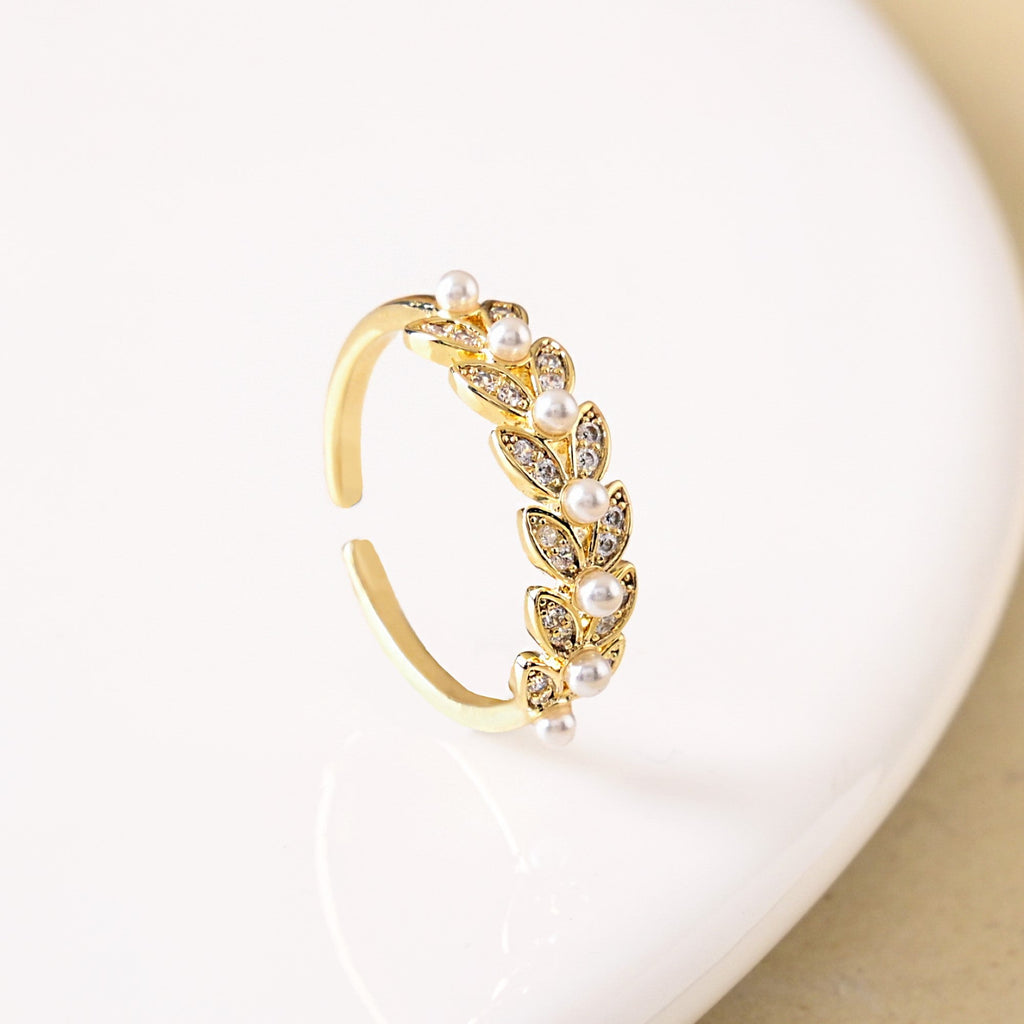 Pearly Leaves Golden Love Band