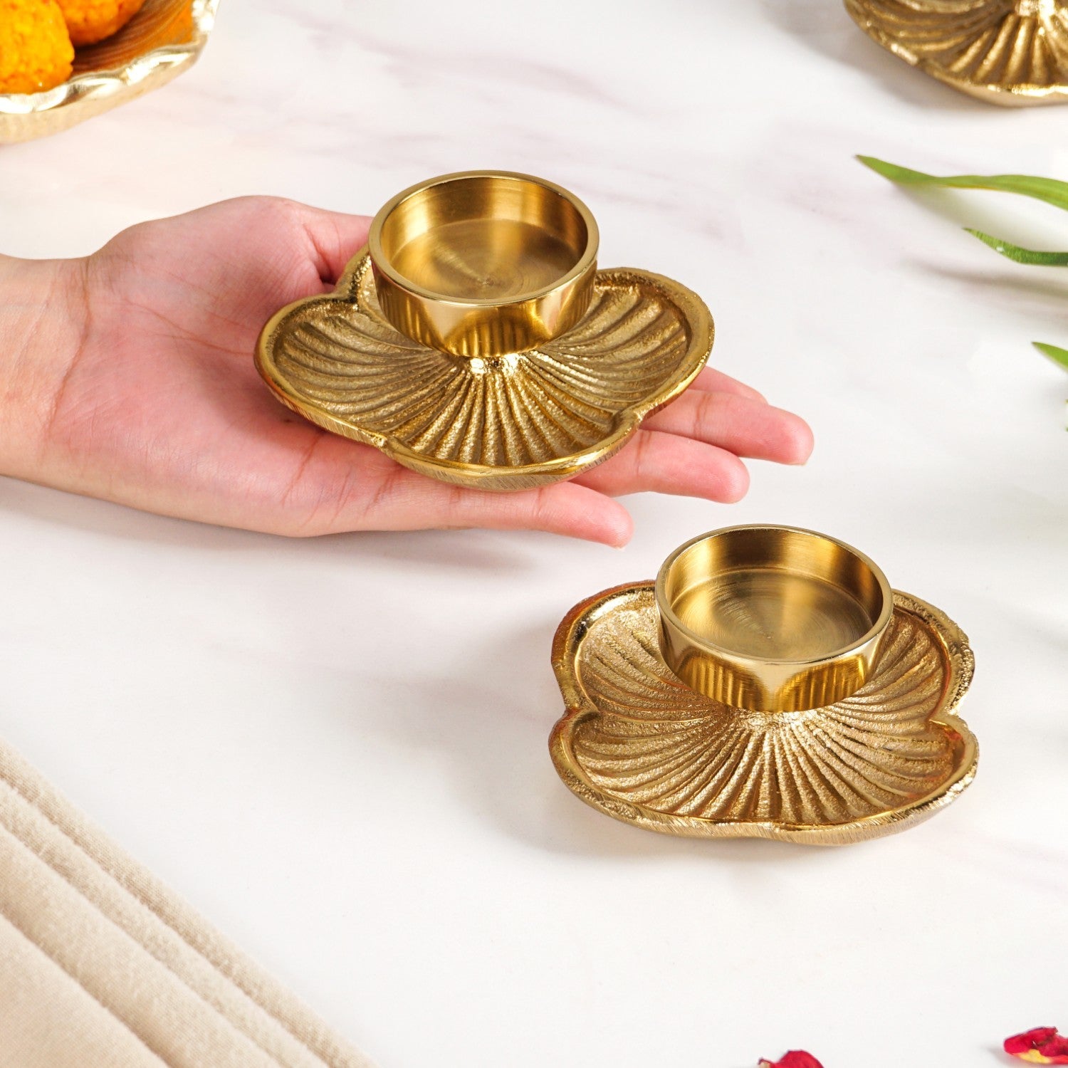 Petal Light Aluminium Tealight Candle Holder Set Of 2 In Festive Gift Box