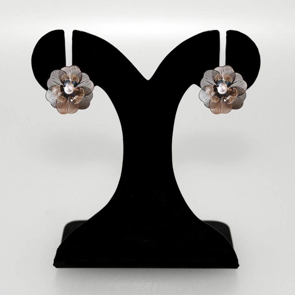 Poppy Pearl Statement Stud Earrings